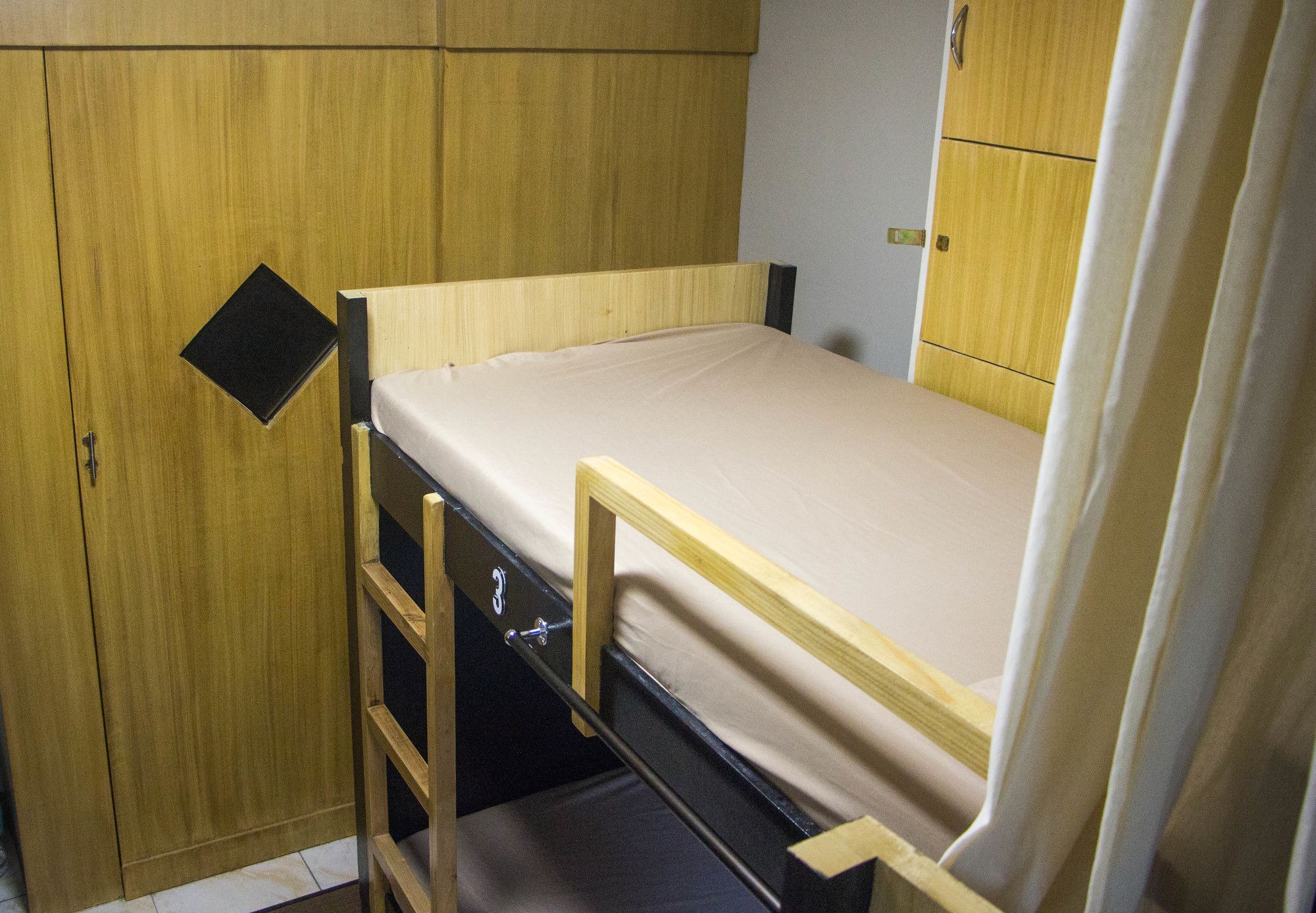 Bunks Hostel (Adults Only) Cebu Ngoại thất bức ảnh