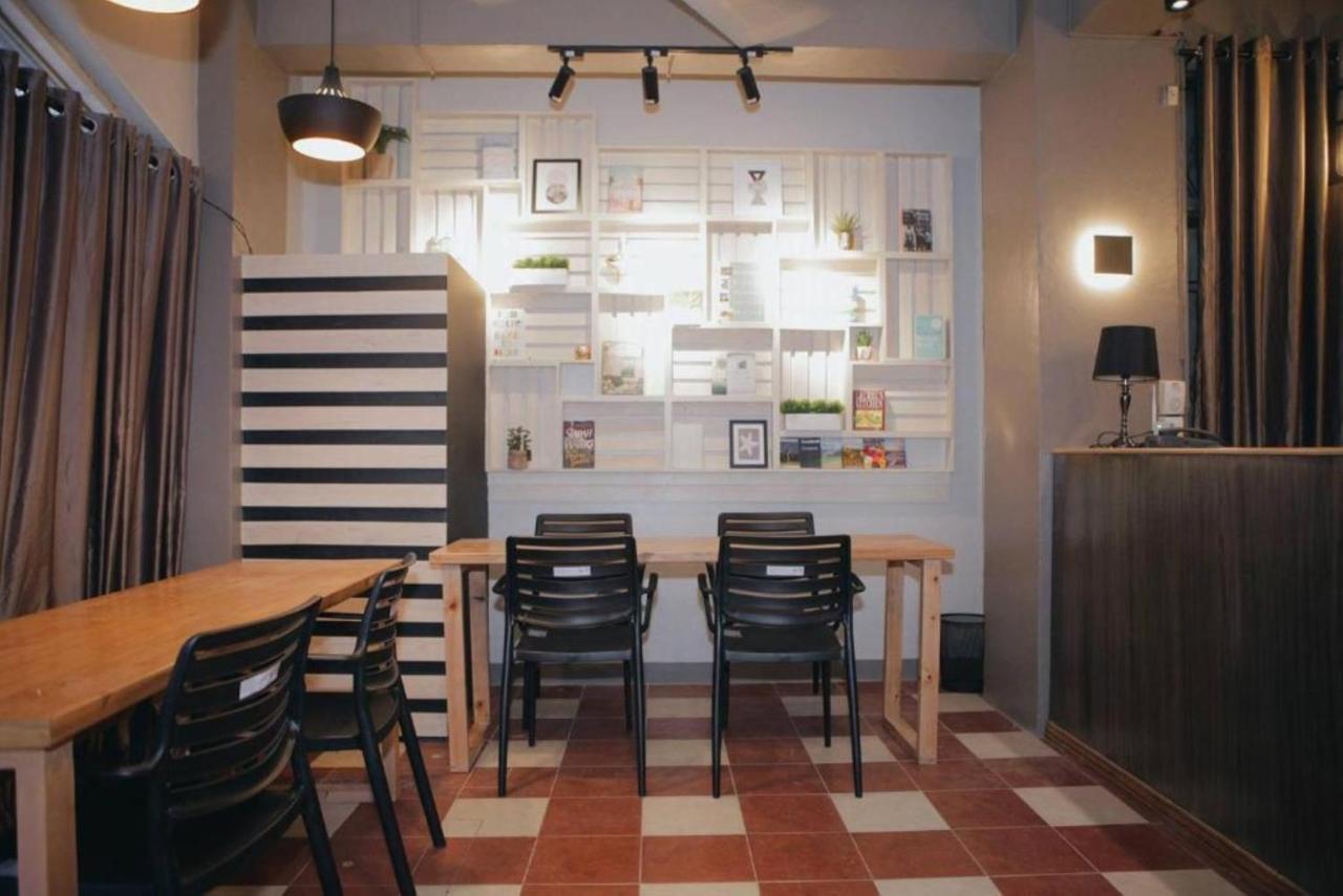 Bunks Hostel (Adults Only) Cebu Ngoại thất bức ảnh