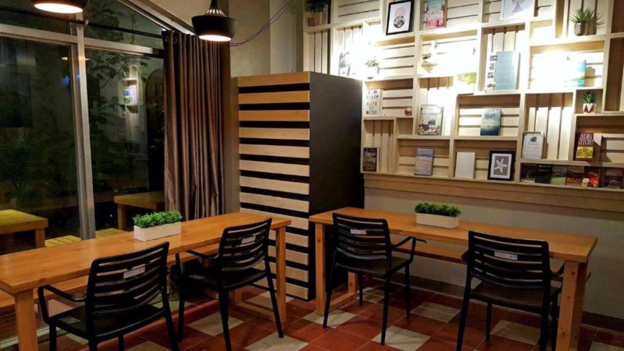 Bunks Hostel (Adults Only) Cebu Ngoại thất bức ảnh
